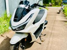 Honda PCX125 2025 Motorbike