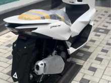 https://riyasewana.com/uploads/honda-pcx125-268264122613.jpg