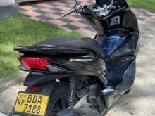 https://riyasewana.com/uploads/honda-pcx150-1217230522712.jpg