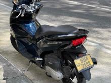 https://riyasewana.com/uploads/honda-pcx150-1217234424623.jpg