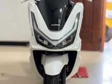 Honda PCX160 2025 Motorbike