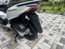 https://riyasewana.com/uploads/honda-pcx2024-171040564832.jpg