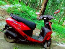 Hero Pleasure 2015 Motorbike