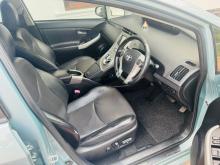 https://riyasewana.com/uploads/honda-prius-g-189181217145.jpg