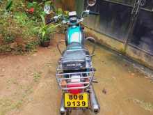 https://riyasewana.com/uploads/honda-roadmaster-185-2615073213173.jpg