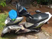Yamaha ZR 2017 Motorbike