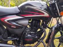 Honda Shine 2016 Motorbike