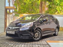 Honda FIT Shuttle 2012 Car