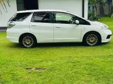 https://riyasewana.com/uploads/honda-shuttle-19621344101.jpg