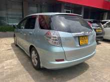 https://riyasewana.com/uploads/honda-shuttle-2012-2319584212612.jpg