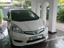 Honda FIT Shuttle 2013 Car