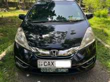 Honda FIT Shuttle 2013 Car