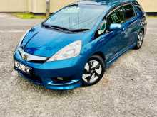 Honda FIT Shuttle 2013 Car