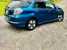 Honda FIT Shuttle 2013 Car