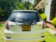 https://riyasewana.com/uploads/honda-shuttle-2014-179173912663.jpg