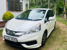 Honda Shuttle Navi Premium 2014 Car