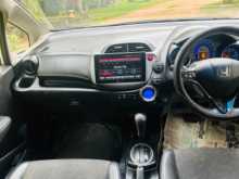 https://riyasewana.com/uploads/honda-shuttle-navi-2014-2013411112272.jpg