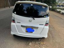 https://riyasewana.com/uploads/honda-spike-72023366564.jpg