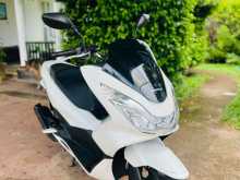 Honda PCX 2016 Motorbike