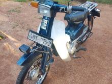 Honda Super Cub Custom 2001 Motorbike