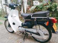 Honda Super Cub Custom 2000 Motorbike