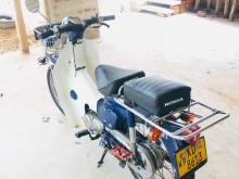 Honda Super Cub 2010 Motorbike