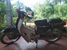 Honda Super Cub Custom 50 1998 Motorbike