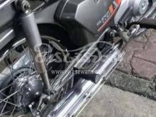 Honda Super Cub Custom 90 2002 Motorbike