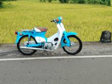 Honda Super Cub 50 2000 Motorbike