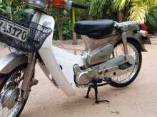 Honda Super Cub 2000 Motorbike