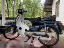Honda Super Cub Custom 50 2004 Motorbike