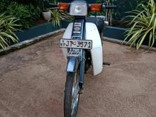 Honda Super Cub 2000 Motorbike