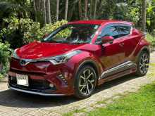 Toyota CHR NGX50 2017 SUV