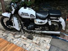 Honda Twin 1982 Motorbike