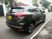 https://riyasewana.com/uploads/honda-vazel-20703426984.jpg