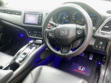 https://riyasewana.com/uploads/honda-vazel-20703427005.jpg