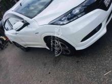 https://riyasewana.com/uploads/honda-veezel-191402082221398.jpg