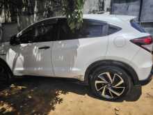 https://riyasewana.com/uploads/honda-vesal-rs-2017-1917543912713.jpg