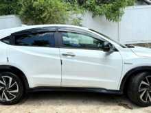 https://riyasewana.com/uploads/honda-vesel-111640304533.jpg