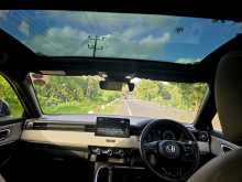 https://riyasewana.com/uploads/honda-vesel-2023-17590812912.jpg