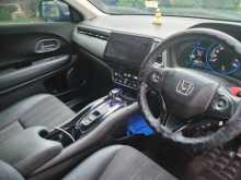 https://riyasewana.com/uploads/honda-vesel-30140118855.jpg