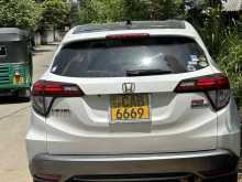 https://riyasewana.com/uploads/honda-vezal-2812310422652.jpg