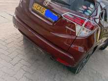 https://riyasewana.com/uploads/honda-vezal-301731364802.jpg