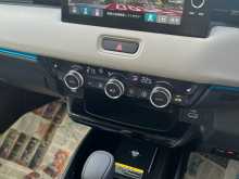 https://riyasewana.com/uploads/honda-vezel-10113821295.jpg