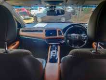 https://riyasewana.com/uploads/honda-vezel-10124246353.jpg