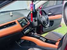 https://riyasewana.com/uploads/honda-vezel-10152553974.jpg