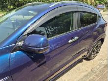 https://riyasewana.com/uploads/honda-vezel-1020040417026.jpg