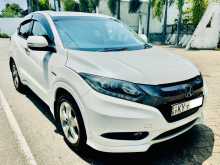 https://riyasewana.com/uploads/honda-vezel-10211557992.jpg