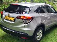 https://riyasewana.com/uploads/honda-vezel-102150164742.jpg