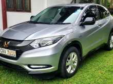 https://riyasewana.com/uploads/honda-vezel-102150174103.jpg